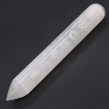 Charger l&#39;image dans la galerie, Baguette Sélénite 7 Chakras Premium 14-16cm - Harmonisation Complète