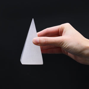 Grande Pyramide de Sélénite Premium 10cm - Amplification Majeure & Majesté