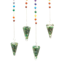 Charger l&#39;image dans la galerie, Pendule de chakra de puissance en orgonite - Aventurine verte
