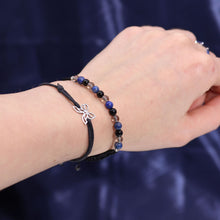 Charger l&#39;image dans la galerie, Bougie en cristal du zodiaque avec bracelet en pierres précieuses – Scorpion