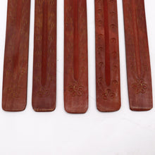 Charger l&#39;image dans la galerie, Porte Encens Sculpté Bois de Manguier 25cm - Artisanat Spirituel Premium