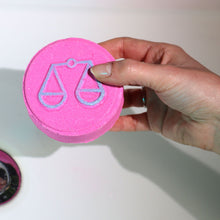 Charger l&#39;image dans la galerie, Bombes de Bain Astrologiques Balance avec Horoscope